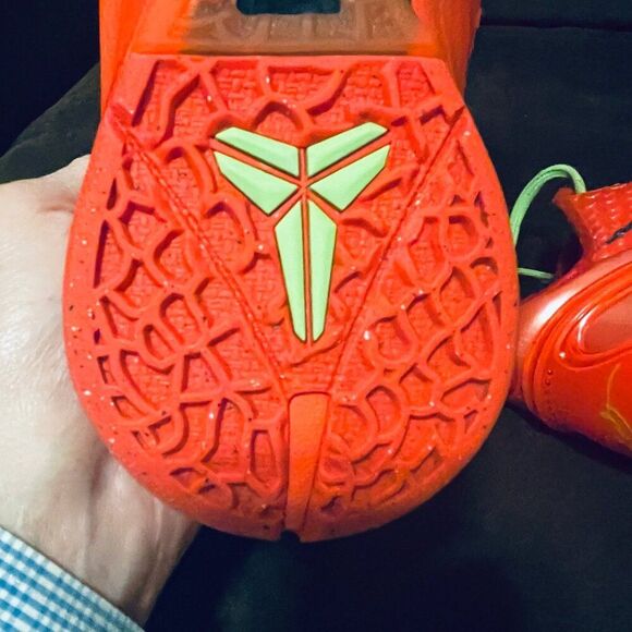 Nike Kobe 6 Reverse Grinch - 5 Youth FV9676-600 6.5-7.0 Womens size - Picture 14 of 16